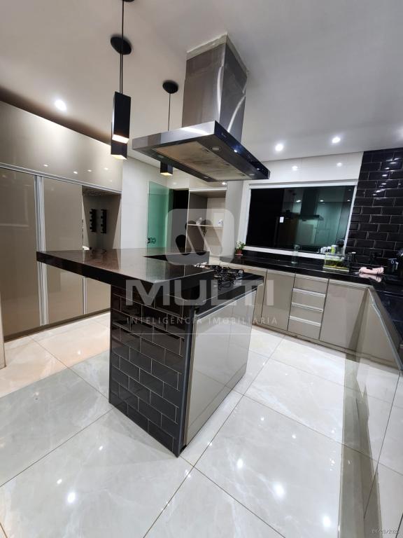 Casa, 4 quartos, 200 m² - Foto 8