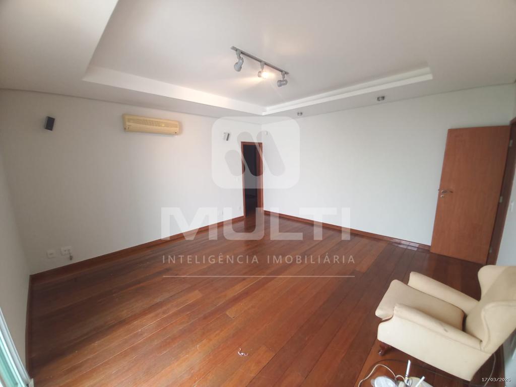 Casa, 3 quartos, 323 m² - Foto 2