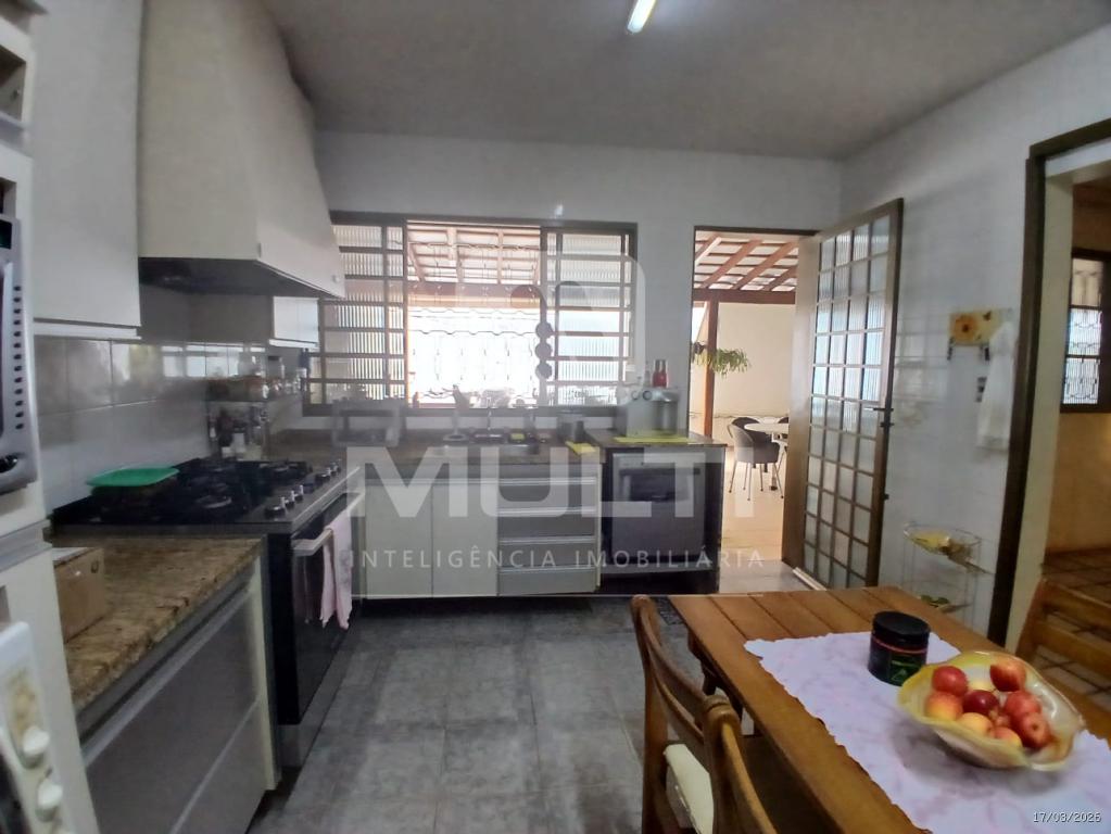 Casa, 4 quartos, 364 m² - Foto 40