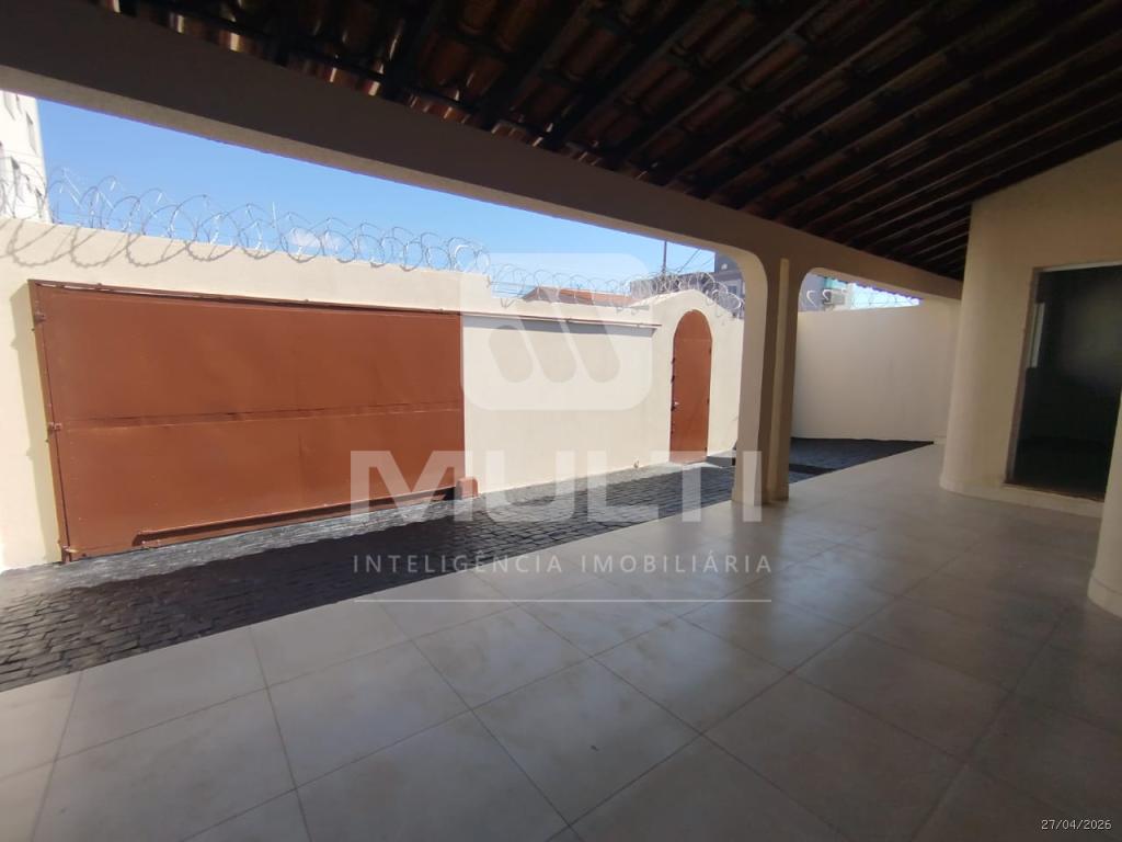 Casa, 3 quartos, 260 m² - Foto 42