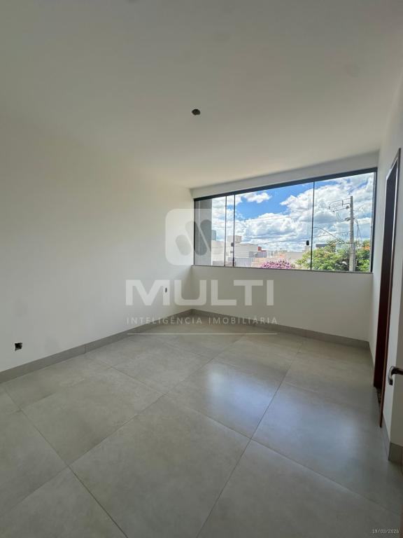 Casa, 2 quartos, 77 m² - Foto 1