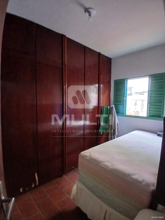 Casa, 3 quartos, 215 m² - Foto 4