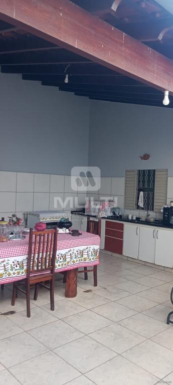 Casa, 4 quartos, 190 m² - Foto 1