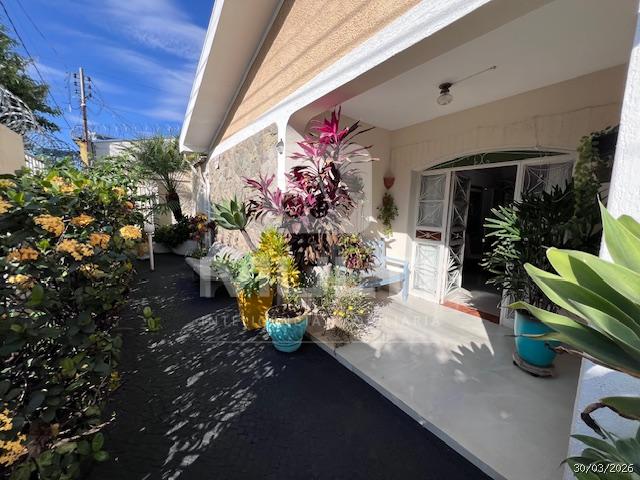 Casa, 3 quartos, 244 m² - Foto 2