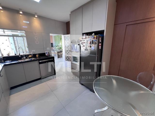 Casa, 3 quartos, 244 m² - Foto 16