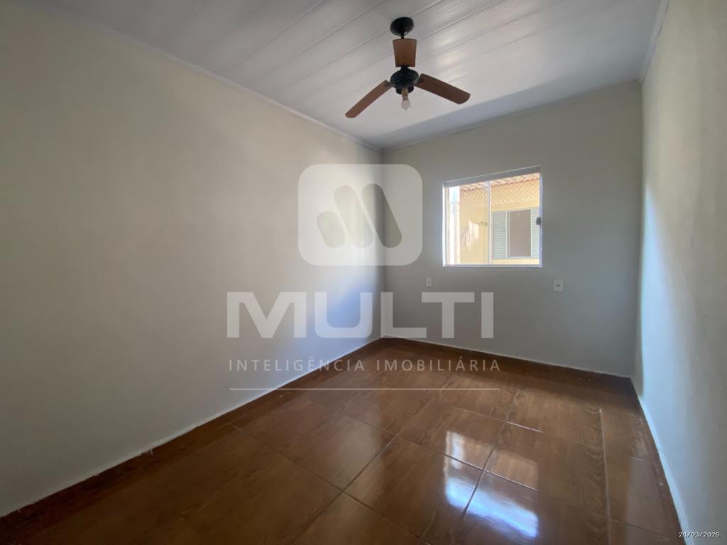 Casa, 5 quartos, 194 m² - Foto 1