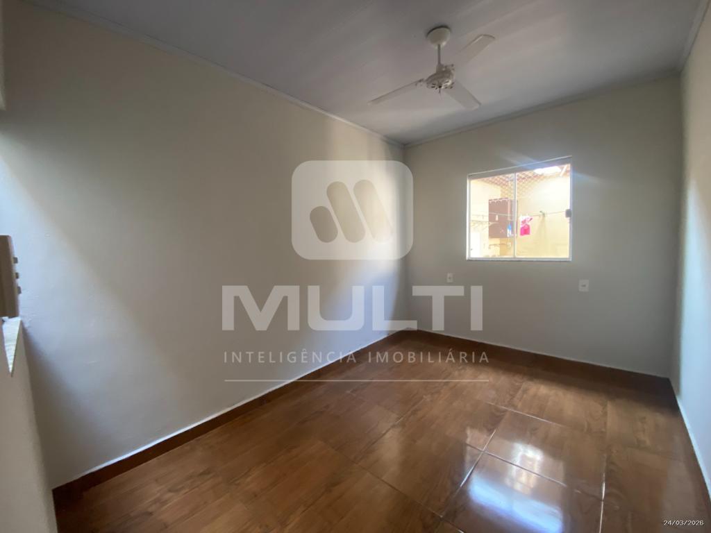 Casa, 5 quartos, 194 m² - Foto 2