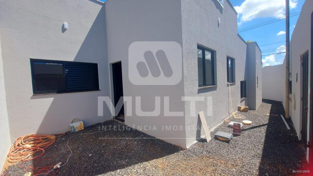 Casa, 3 quartos, 75 m² - Foto 1