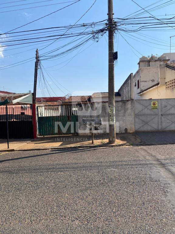 Casa, 1 quarto, 259 m² - Foto 1