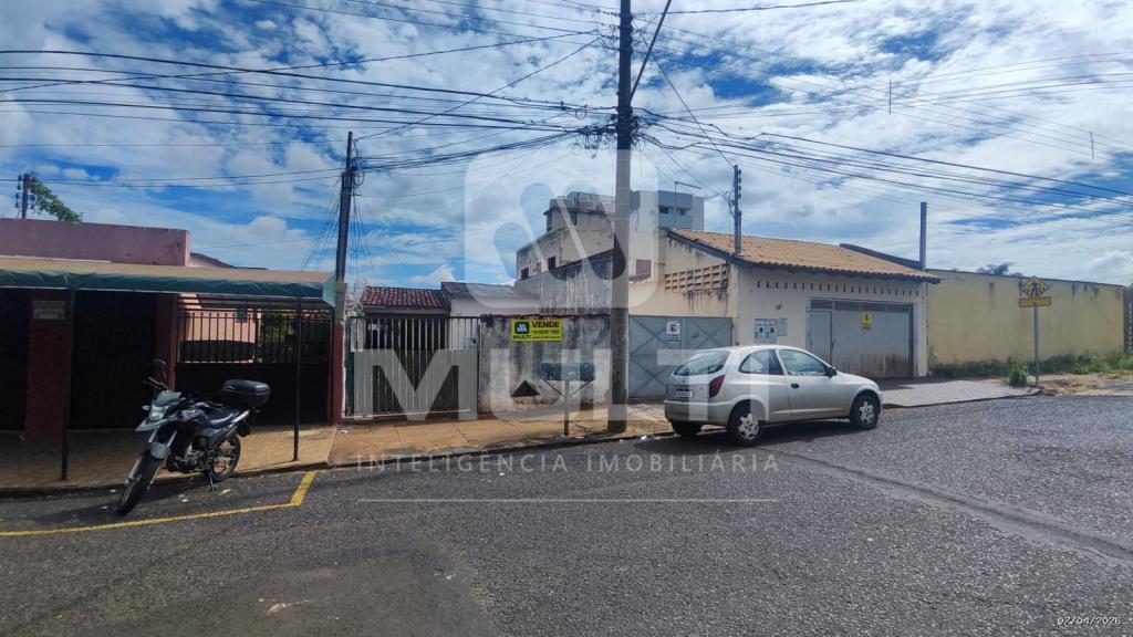 Casa, 1 quarto, 259 m² - Foto 2