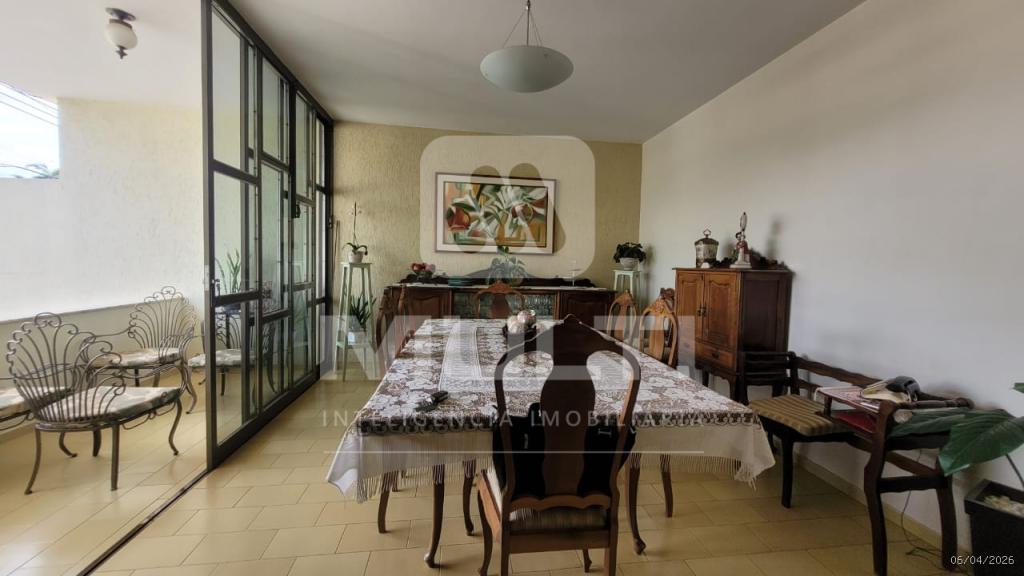 Casa, 5 quartos, 300 m² - Foto 1