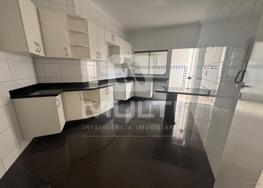 Casa, 4 quartos, 216 m² - Foto 8