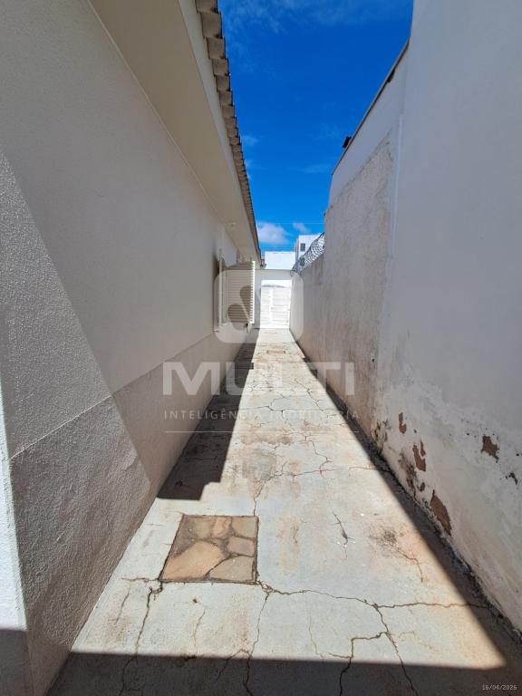 Casa, 3 quartos, 240 m² - Foto 13