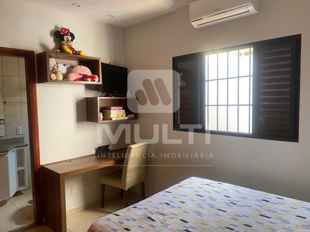 Casa, 3 quartos, 250 m² - Foto 15