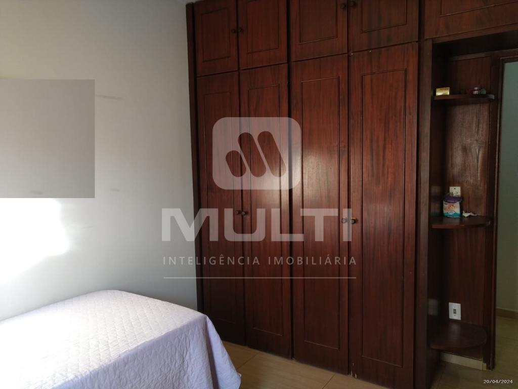 Casa, 3 quartos, 216 m² - Foto 9