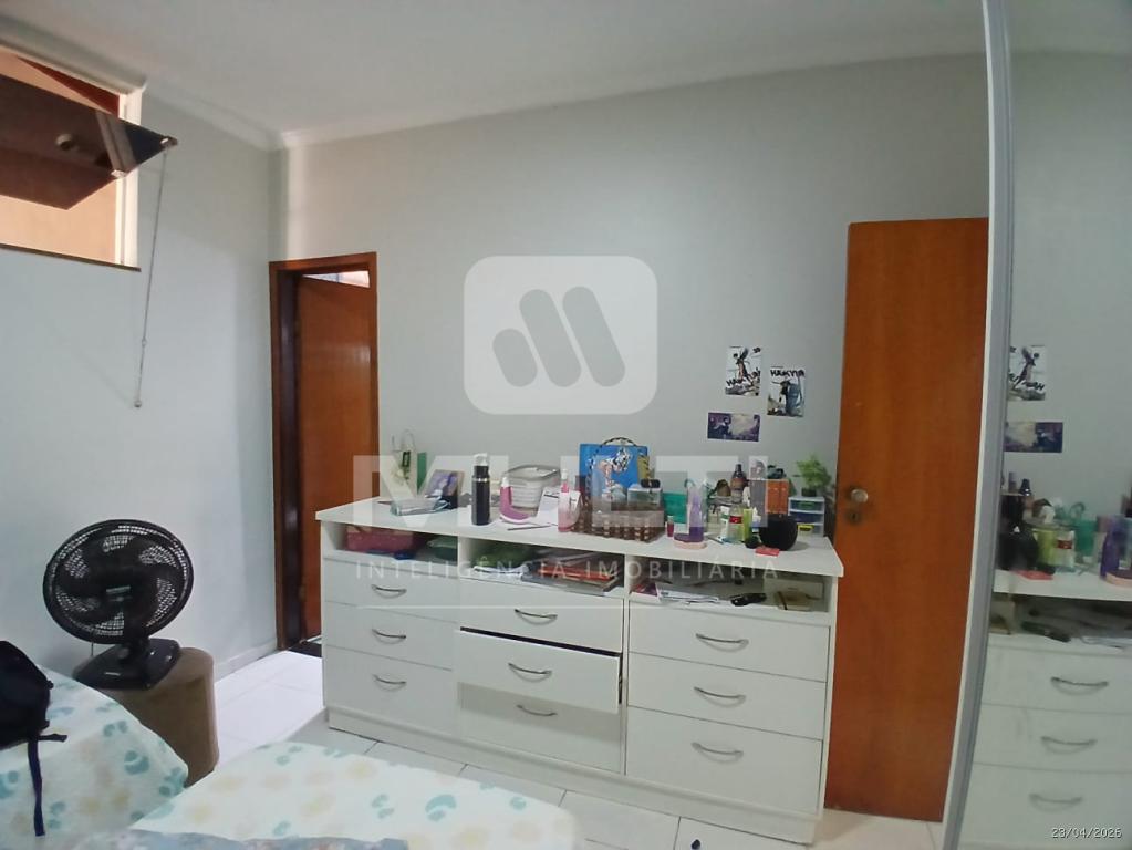 Casa, 3 quartos, 222 m² - Foto 8