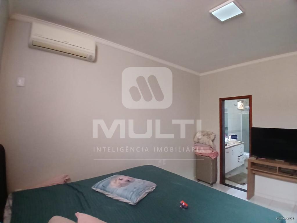 Casa, 3 quartos, 222 m² - Foto 19