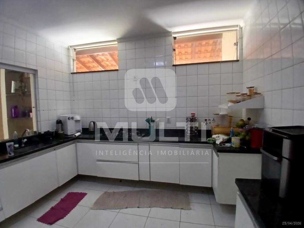 Casa, 3 quartos, 222 m² - Foto 32