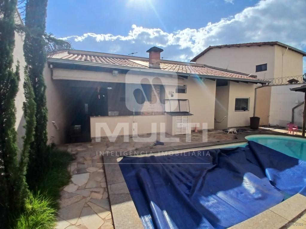 Casa, 3 quartos, 222 m² - Foto 35