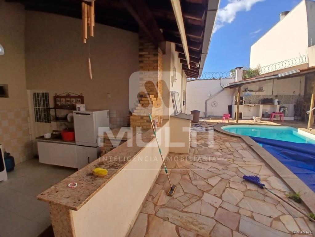 Casa, 3 quartos, 222 m² - Foto 43