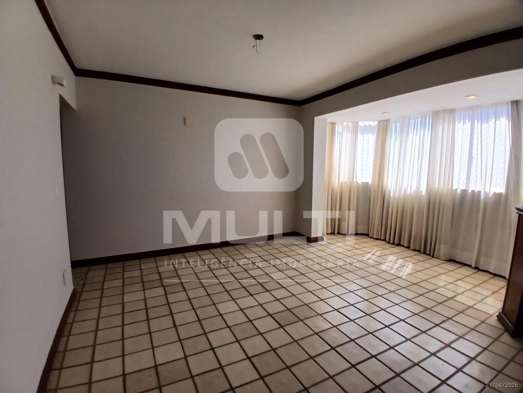 Apartamento, 3 quartos, 227 m² - Foto 1