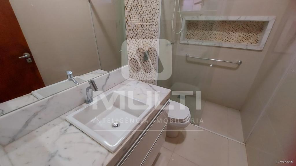 Casa, 3 quartos, 258 m² - Foto 4