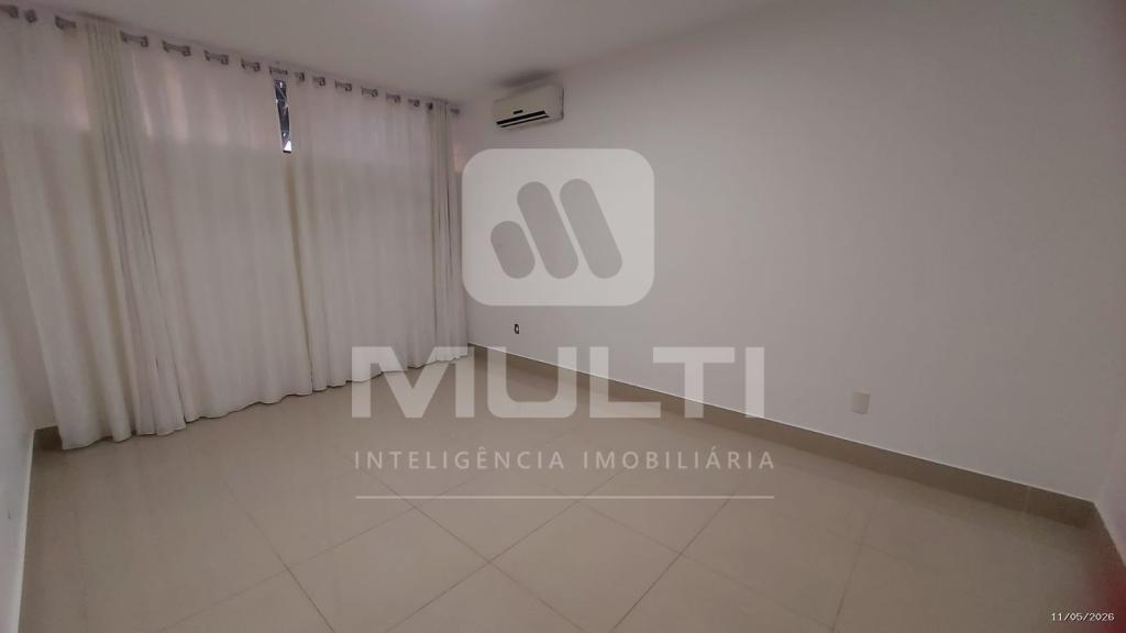Casa, 3 quartos, 258 m² - Foto 5