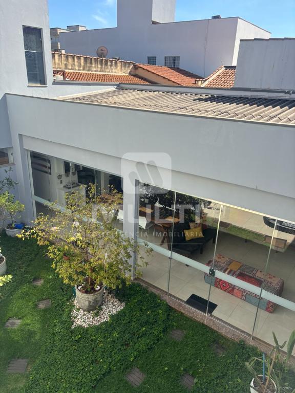 Casa, 6 quartos, 375 m² - Foto 33