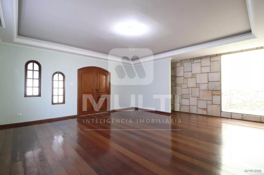 Casa, 4 quartos, 218 m² - Foto 4