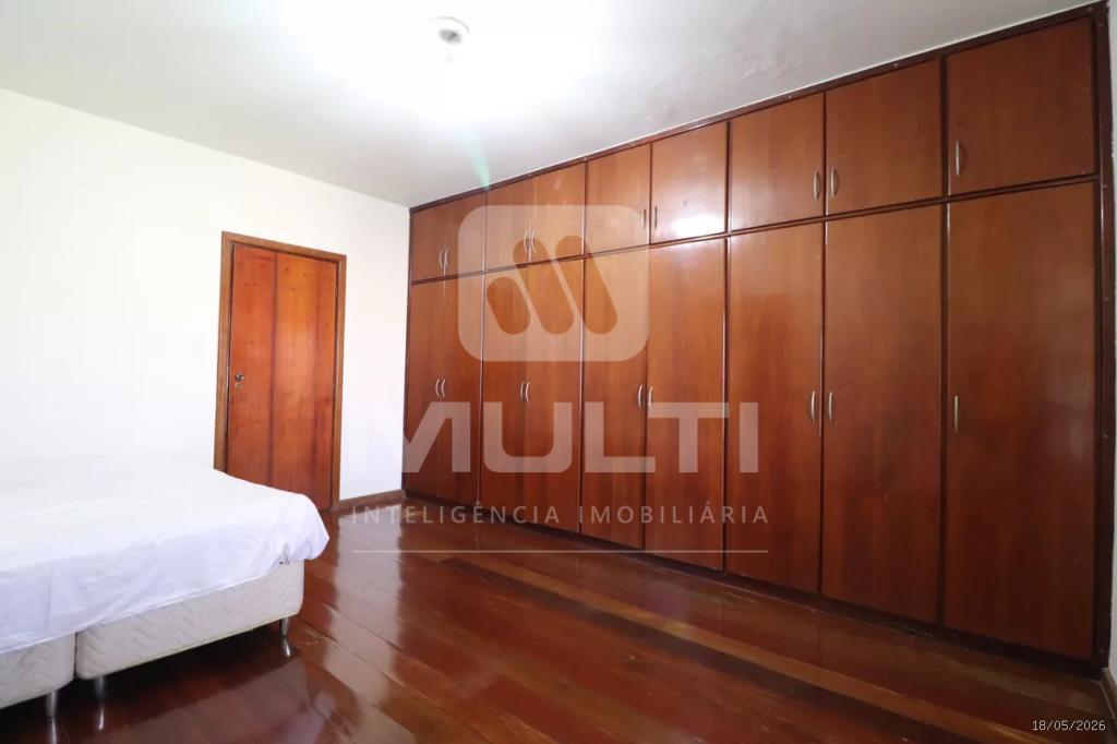 Casa, 4 quartos, 218 m² - Foto 25