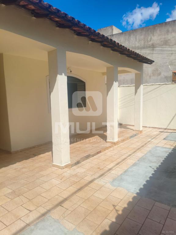 Casa, 3 quartos, 169 m² - Foto 2