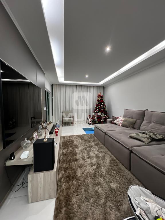 Casa, 3 quartos, 235 m² - Foto 2