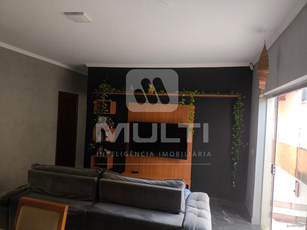 Casa, 3 quartos, 250 m² - Foto 1