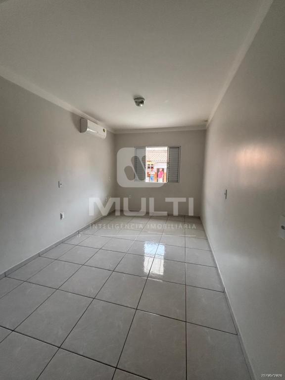 Casa, 3 quartos, 209 m² - Foto 2