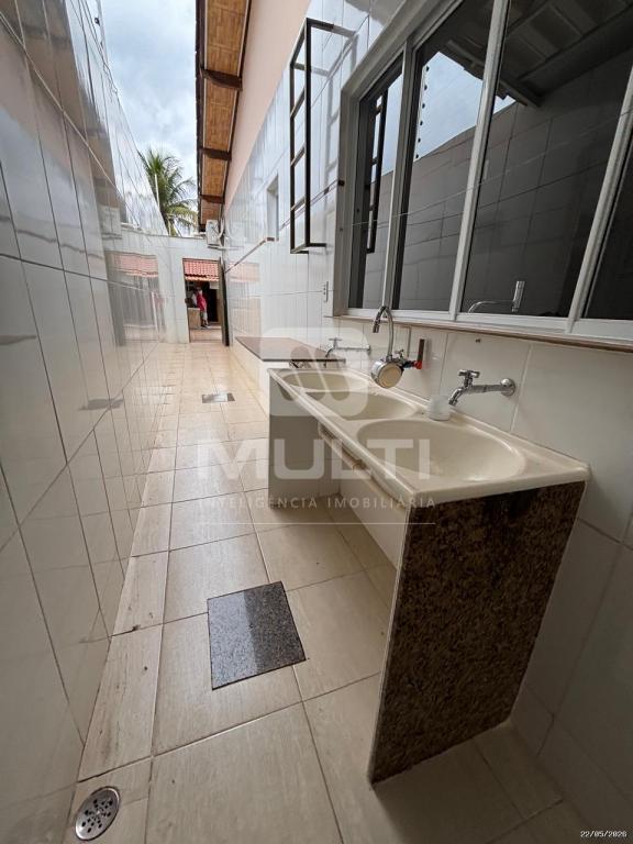 Casa, 3 quartos, 209 m² - Foto 13