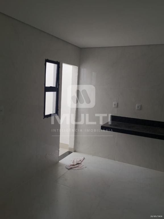 Casa, 3 quartos, 127 m² - Foto 1