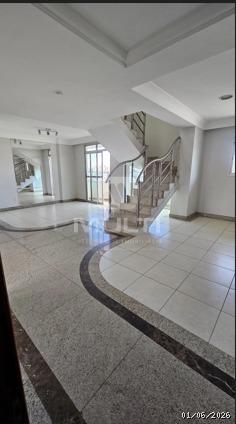 Cobertura, 3 quartos, 209 m² - Foto 2