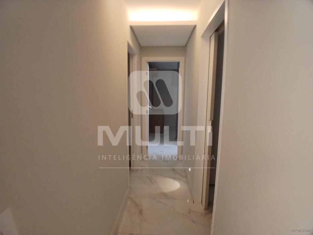 Cobertura, 3 quartos, 216 m² - Foto 3