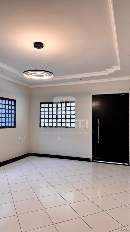 Casa, 3 quartos, 158 m² - Foto 1