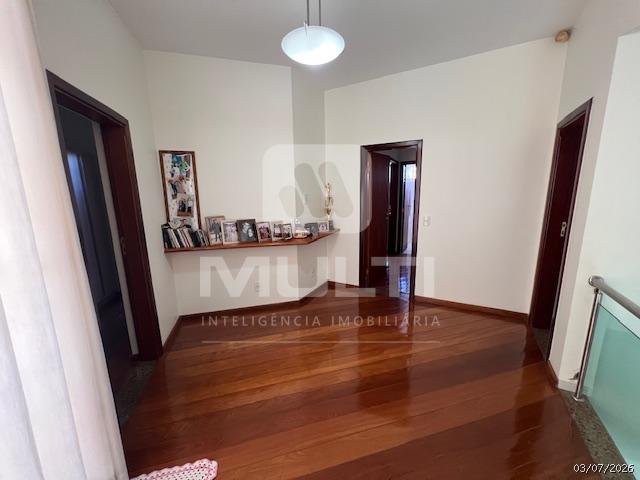 Casa, 4 quartos, 338 m² - Foto 8