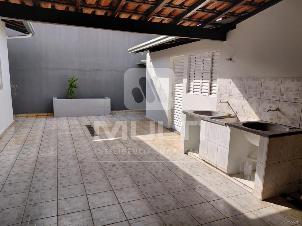 Casa, 3 quartos, 197 m² - Foto 2