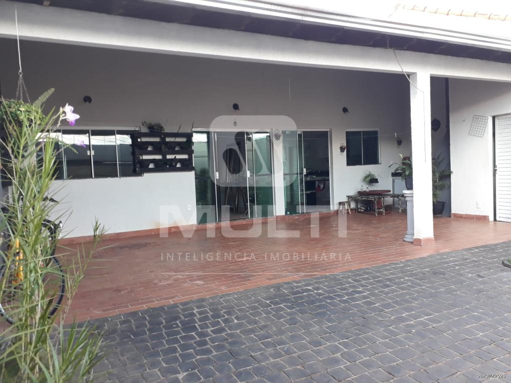 Casa, 3 quartos, 174 m² - Foto 1