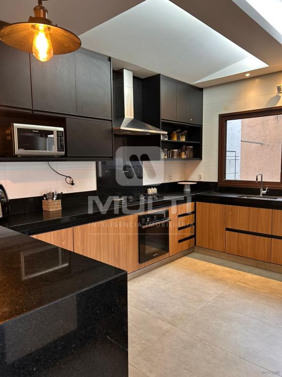 Casa, 4 quartos, 258 m² - Foto 5