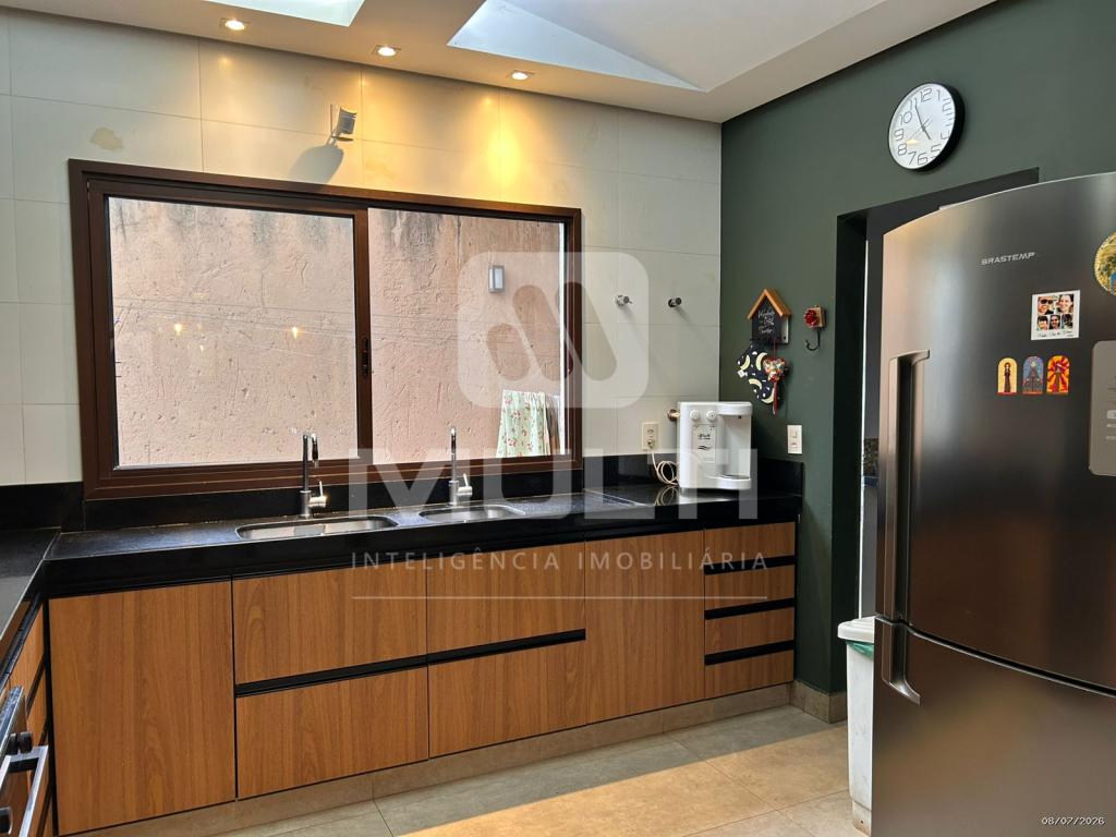 Casa, 4 quartos, 258 m² - Foto 9