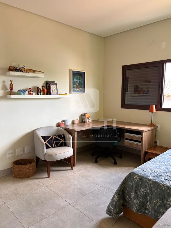 Casa, 4 quartos, 258 m² - Foto 26