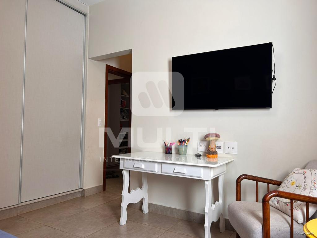 Casa, 4 quartos, 258 m² - Foto 30