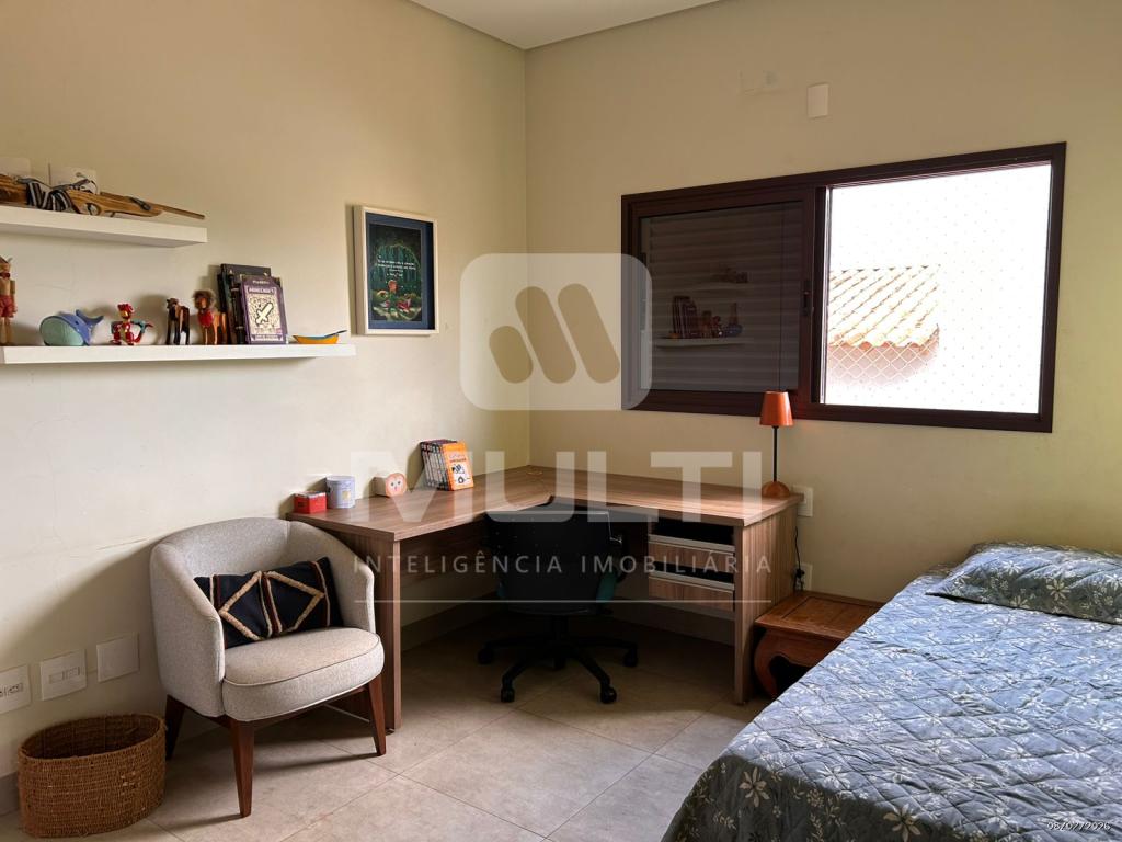 Casa, 4 quartos, 258 m² - Foto 32