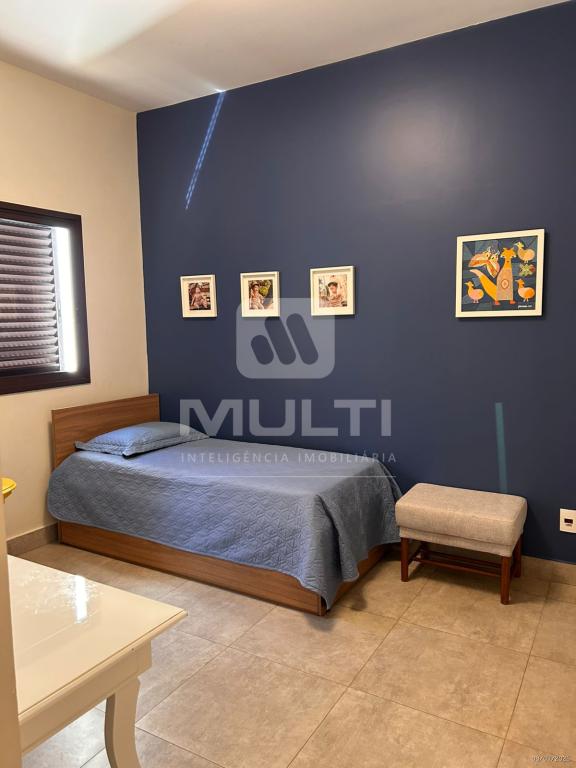 Casa, 4 quartos, 258 m² - Foto 33