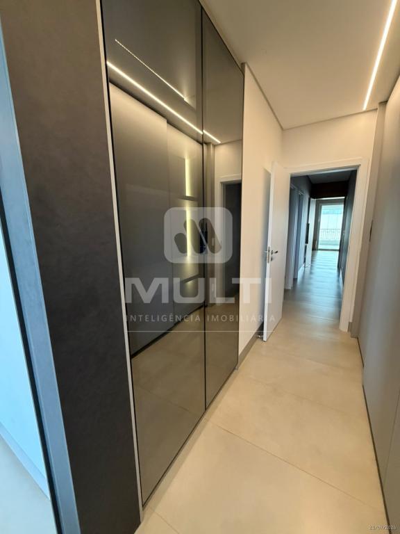 Apartamento, 3 quartos, 198 m² - Foto 4
