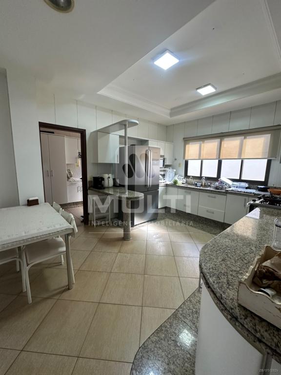 Casa, 3 quartos, 382 m² - Foto 4